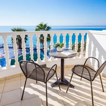 فندق Antonios 3*